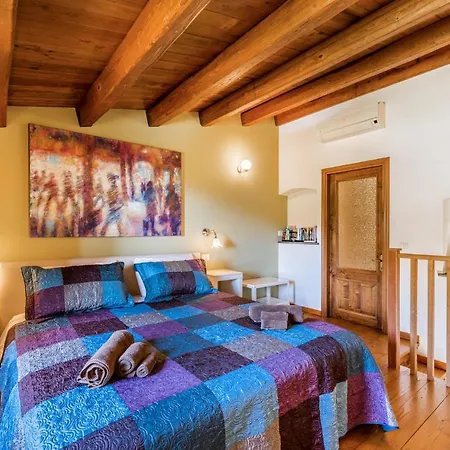 Vernazza Guest House