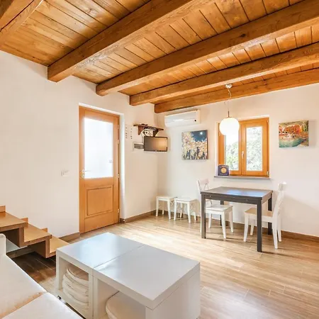 Vernazza Guest House Holiday home